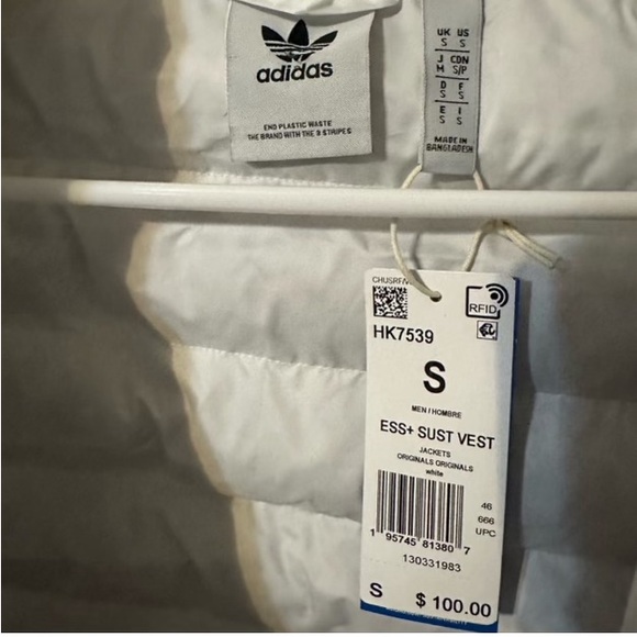 NWT Adidas Puffer Vest Men’s Small (fits like large) - Picture 2 of 2